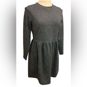 Loft Gray Plaid, Nice Fabric, Button Closure in Back
Excellent Condition